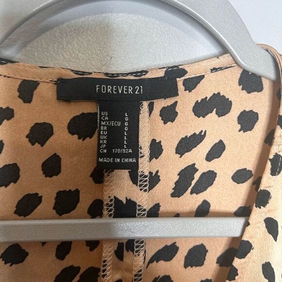 Forever 21 Surplice Top - Picture 2 of 3